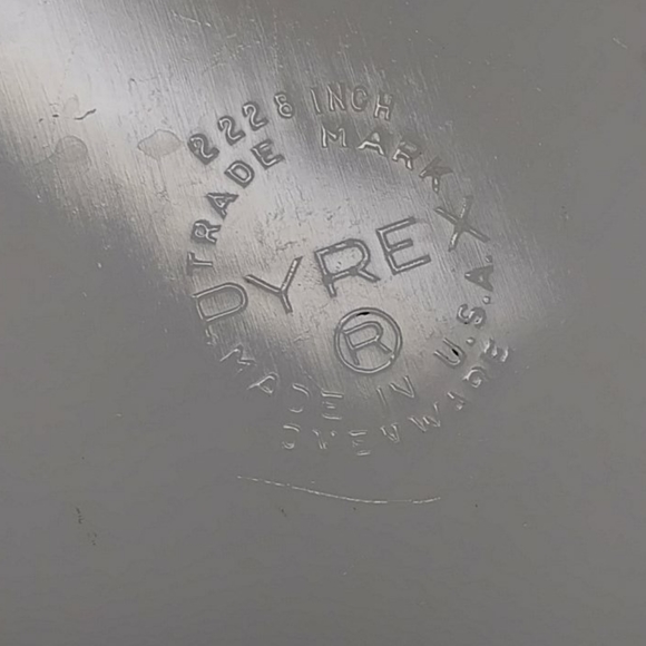 222 8" PYREX BAKING DISH Square - Picture 4 of 5